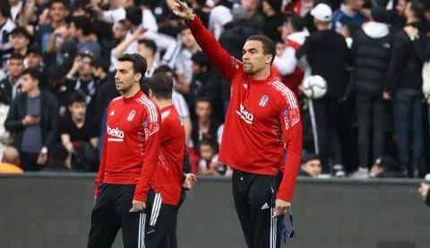 Valerien Ismael'e Vodafone Park'ta büyük destek