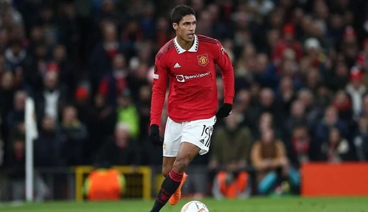 Van Bronckhorst, Beşiktaş'ta Varane'ı Görmek İstiyor
