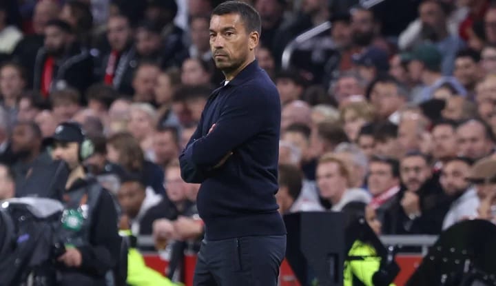 Van Bronckhorst hücum planını yeniliyor!