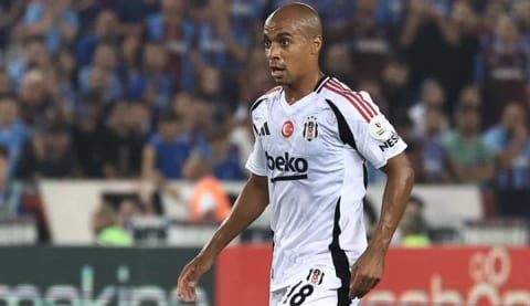 Van Bronckhorst'un jokeri Joao Mario!