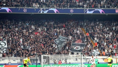 Vodafone Park'ta maç sonu büyük destek!