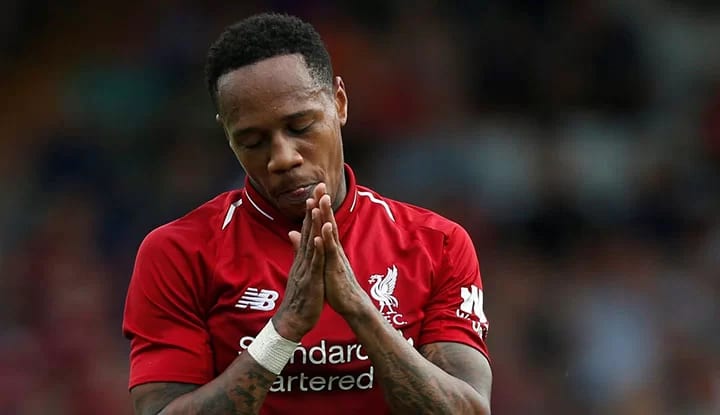 Beşiktaş'ta Clyne sürprizi! Karius ile görüşecek!