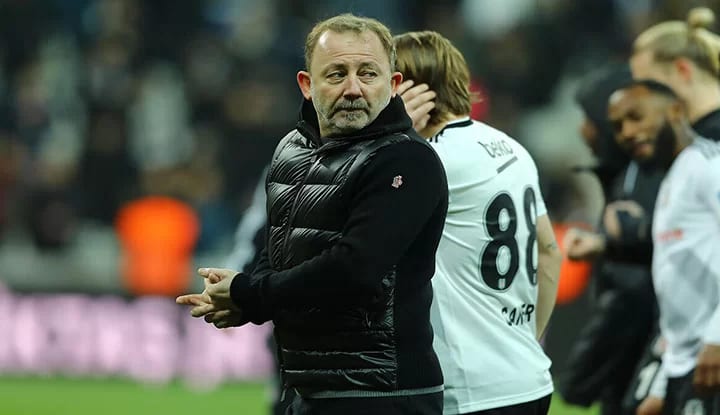 Beşiktaş'ta Sergen Yalçın'dan bir ilk! Her gün 10 dakika...