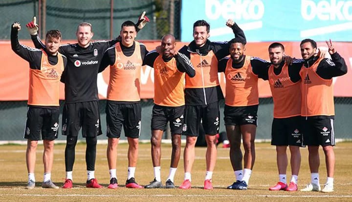 Lens, takımla çalışmalara başladı