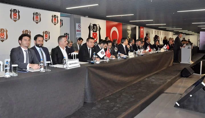 Beşiktaş'ta yönetimin kontrolü sürüyor