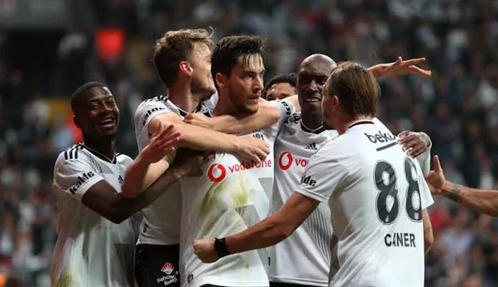 "Burak Yılmaz tartışmasız üsttedir ancak Umut Nayir'in..."