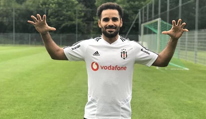 Douglas, Abdullah Avcı'dan forma istedi!