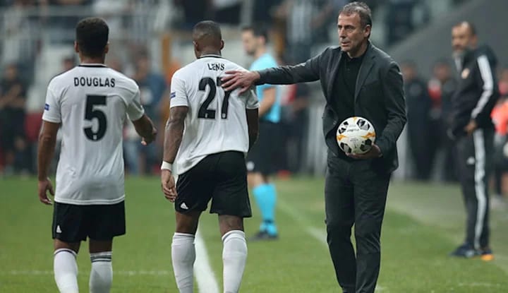 Beşiktaş'ta futbolcular isyan etti!
