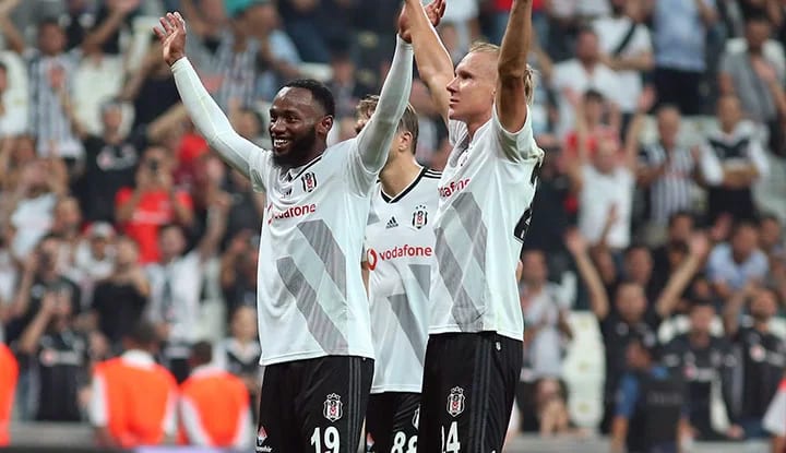 Vodafone Park'ta 3 isimden 3'lü!