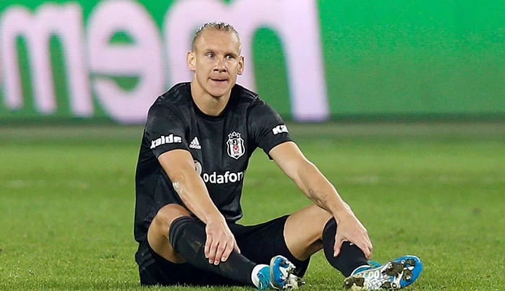 Beşiktaş'ta derbi öncesi Vida'dan kötü haber!