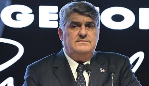 3 ayda birleştirdi, bir günde dağıldı! Adalı’nın Emekleri ziyan oldu!