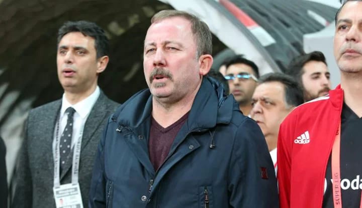 İşte Sergen Yalçın'ın istediği transfer! Beşiktaş yönetimi girişimlere başladı!