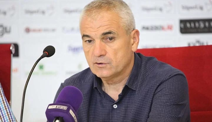 Rıza Çalımbay'dan Emre Kılınç açıklaması! "Devre arasında ya da..."