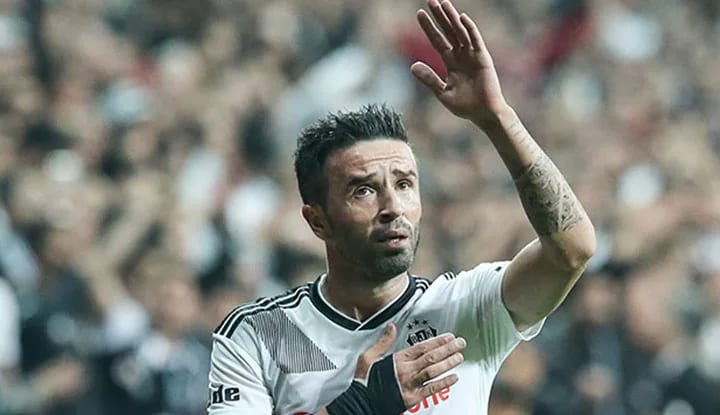 Beşiktaş'ta Gökhan Gönül gelişmesi!