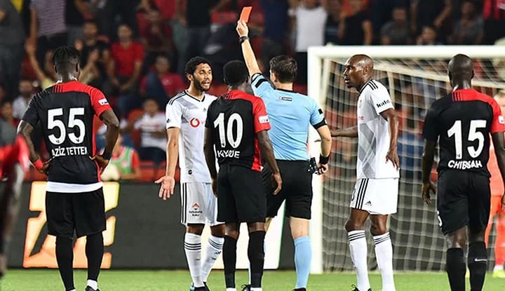Beşiktaş yönetiminden Elneny'ye tepki!