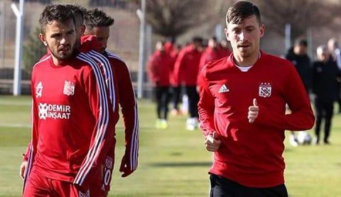 Sivasspor'dan flaş Emre Kılınç ve Mert Hakan açıklaması! "10 milyon Euro da verseler..."