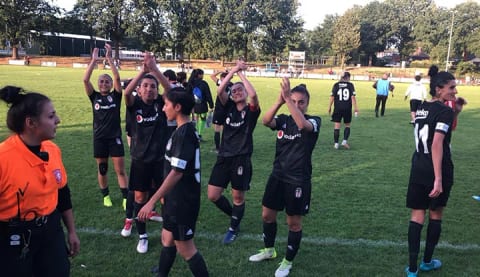 Kadın Futbol Takımı, Twente ile berabere kaldı