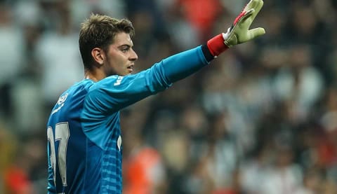 Beşiktaş'ta Abdullah Avcı, Utku Yuvakuran ile görüştü!