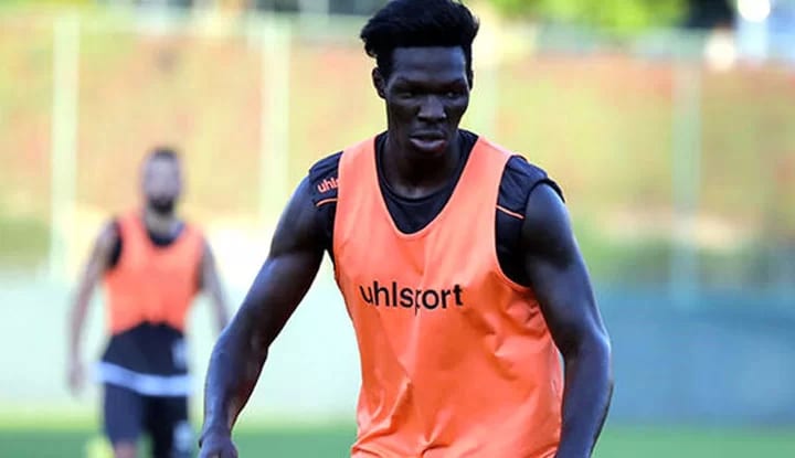 Beşiktaş'ta sıcak gelişme! N'Sakala ve Alanyaspor ile görüşme yapıldı!