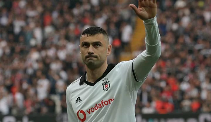 Lecce, Burak Yılmaz için toplam kaç teklif yaptı! Menajeri açıkladı?