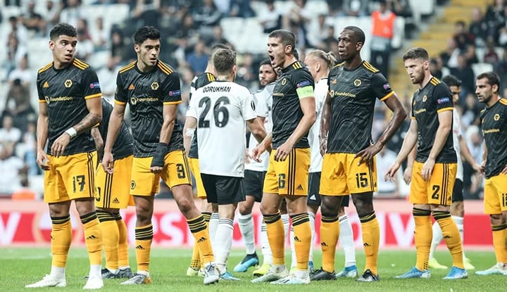 "Gelecek sezon bu Premier Lig takımından 3-4 oyuncu..."