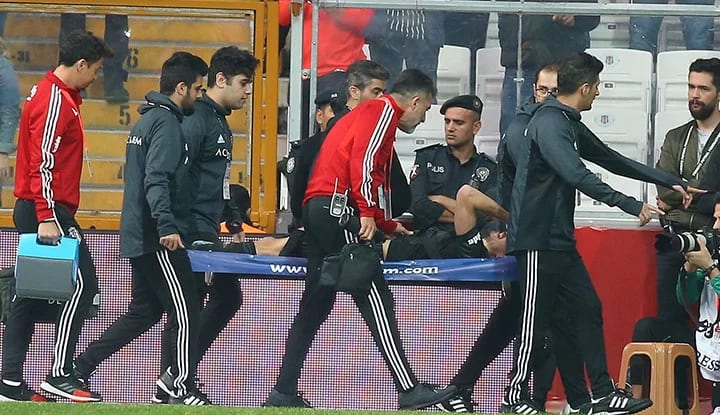 Beşiktaş'ta Dorukhan Toköz, kaç ay sahalardan uzak kalacak?