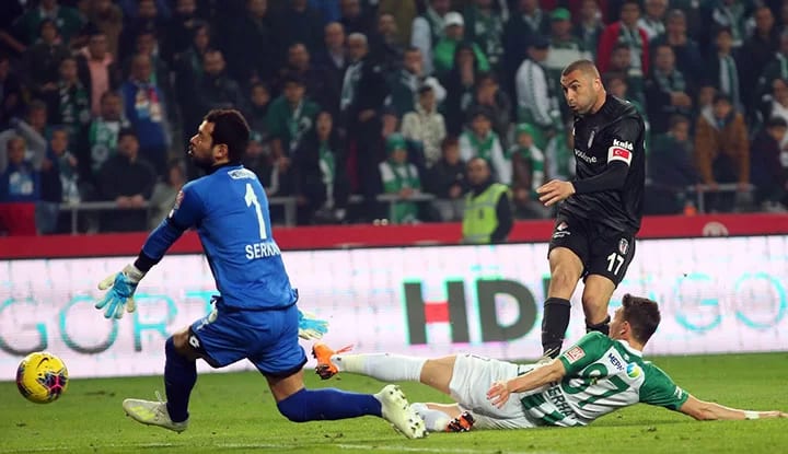 Burak Yılmaz'dan rekor seviyede katkı!