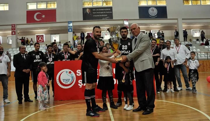 "Tecrübemizle kulübümüze bir kupa daha kazandırdık"