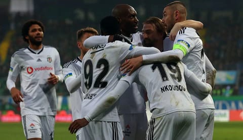 Beşiktaş'ta Başakşehir maçı öncesi alarm! 4 isim...