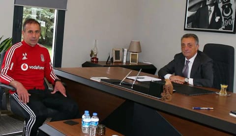 Beşiktaş'ta Abdullah Avcı, yönetimden transfer istedi! İşte görüşmenin detayları...