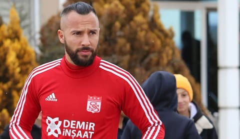 Yasin Öztekin, Beşiktaş'tan teklif aldığını açıkladı
