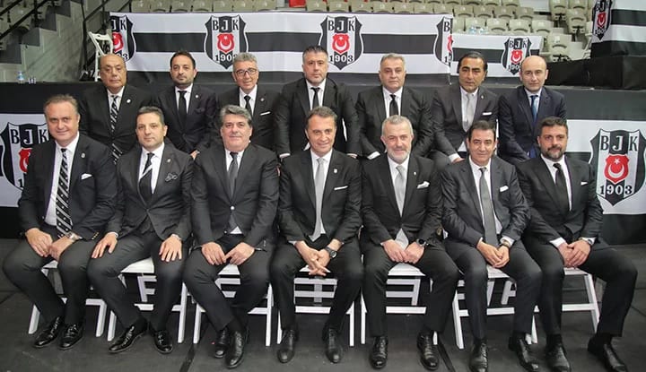 Beşiktaş'ta Fikret Orman'a flaş sözleri söyleyen yönetici belli oldu!