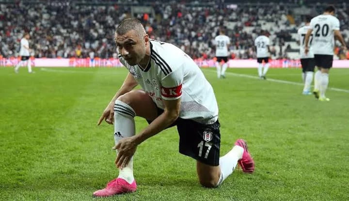 Beşiktaş'ta son dakika Burak Yılmaz gelişmesi!