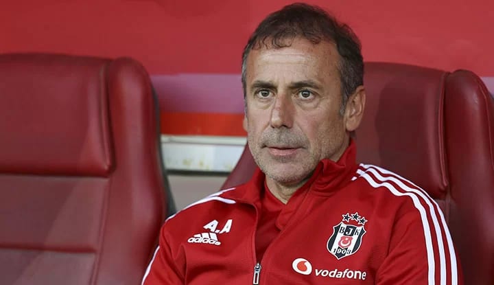 Beşiktaş'ta Abdullah Avcı, oyuncularla fikstür toplantısı yaptı!