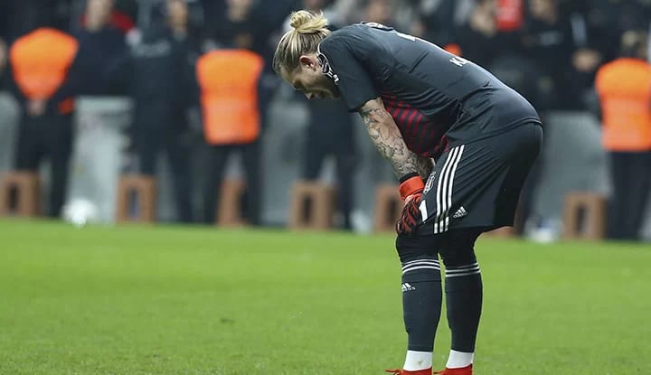 Karius'tan hakem göndermesi!