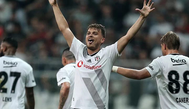 "Abdullah Avcı, Adem Ljajic'i en önde Robinho gibi kullanabilir"