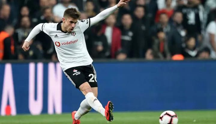 Beşiktaş'ta Dorukhan Toköz gelişmesi!