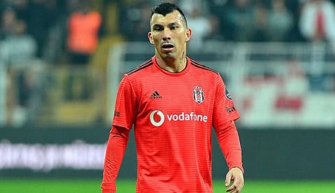 Medel, Beşiktaş'tan bonservisini talep etti