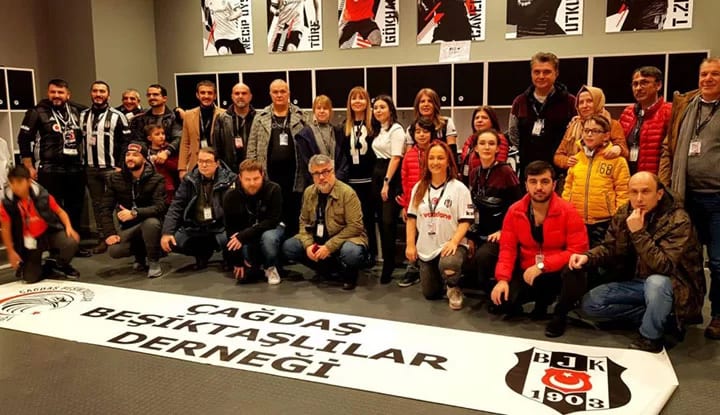 Çağdaş Beşiktaşlılar Derneği, destekleyeceği başkan adayını açıkladı!