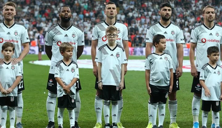 Caner Erkin, 5 sezon sonra! İkisi birden geldi!