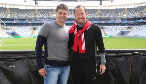 Ronaldo, Beşiktaş'ta görev almak istediğini açıkladı! "Kendimi Beşiktaş’a borçlu hissediyorum"