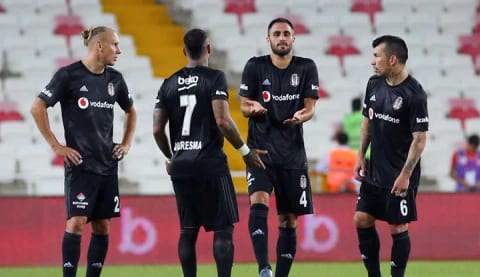 Beşiktaş, lige mağlubiyetle başladı!