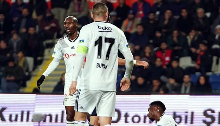 "Beşiktaş takımı, 4-1-4-1 şeklinde dizilmez!"