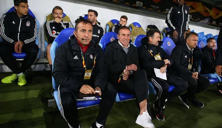 Beşiktaş yönetiminden flaş sözler! "Bu da nereye kadar, böyle giderse..."