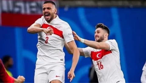 A Milli Takımımız çeyrek finalde!