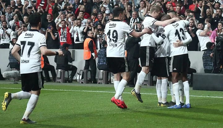 Beşiktaş'ta kritik 11 gün! Yönetim, ciddi kararlar alabilir!