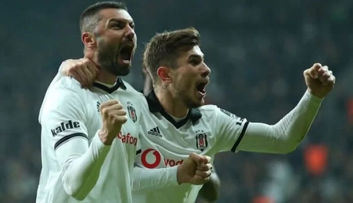 Burak Yılmaz ve Dorukhan Toköz'ün menajerinden son dakika açıklaması!