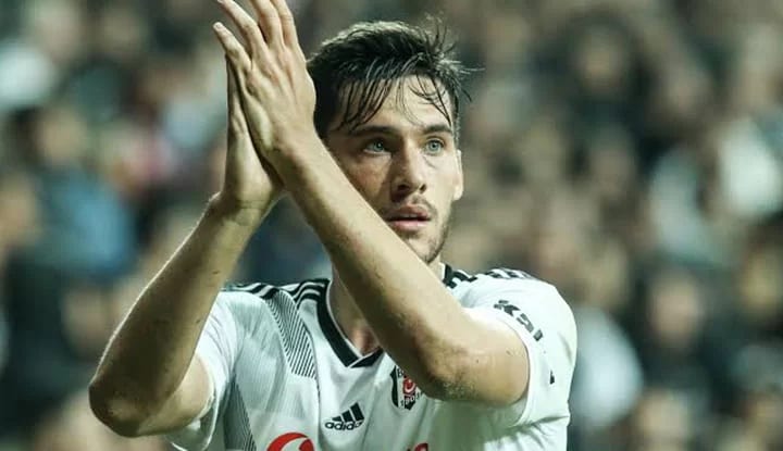 "Forma şansı bulacak herkes bunun bilincinde"