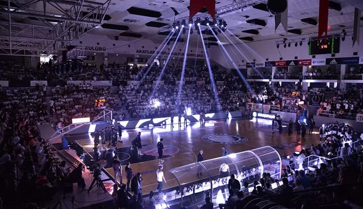 Akatlar Spor Kompleksi yenileniyor!