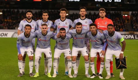 "Dolaştı durdu, Benim kafama takılan..."